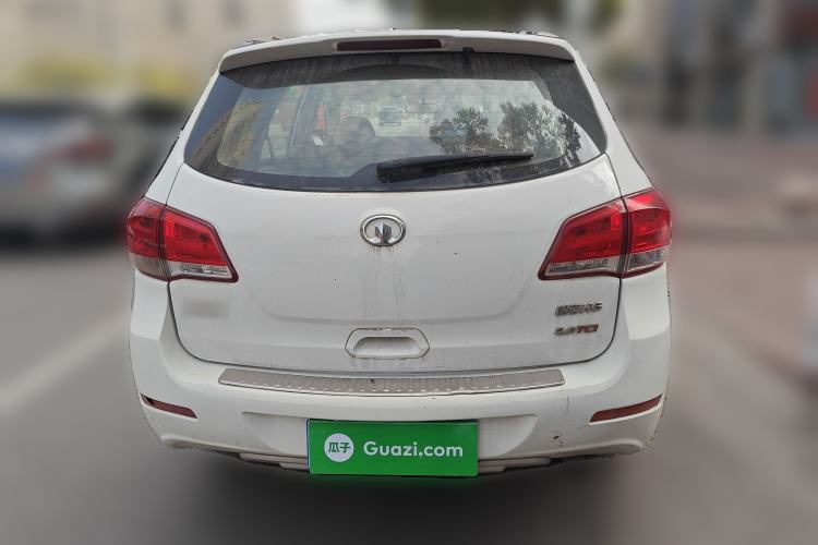 Used Haval H6 2011 Green Silence 2.0T Manual Two-Wheel Drive Elite Model