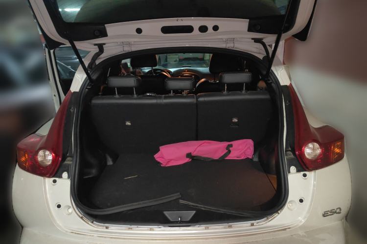 Used Infiniti ESQ 2014 1.6L Luxury Edition