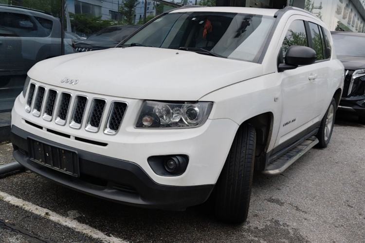 Used Jeep Compass 2014 2.0L two-wheel drive sport version