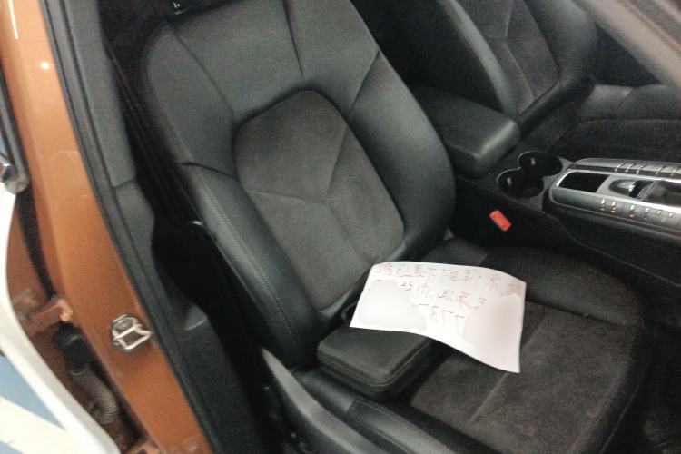 Used Porsche Macan 2014 Macan 2.0T Right Front Seat