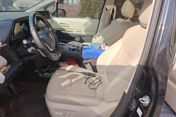 Used Toyota Granvia 2023 2.5L Hybrid Prestige PLUS Edition Left Front Seat