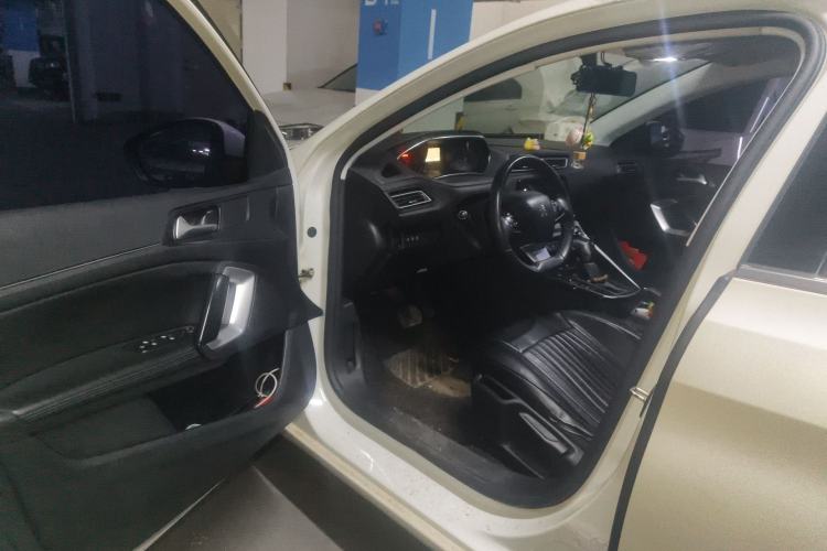 Used Peugeot 308 2016 1.6L Automatic Luxury Edition