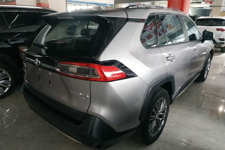 Used Toyota Wildlander 2023 2.0L CVT Four-Wheel Drive Luxury PLUS Edition
