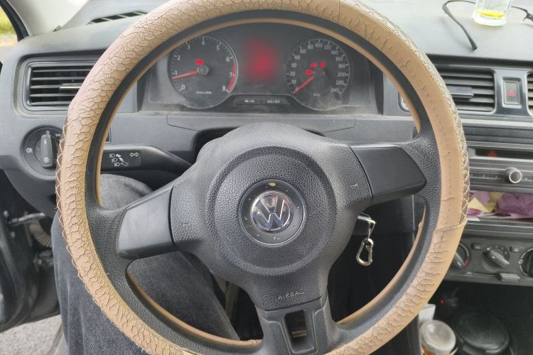 Used Volkswagen Santana 2015 1.6L Manual Fashion Edition