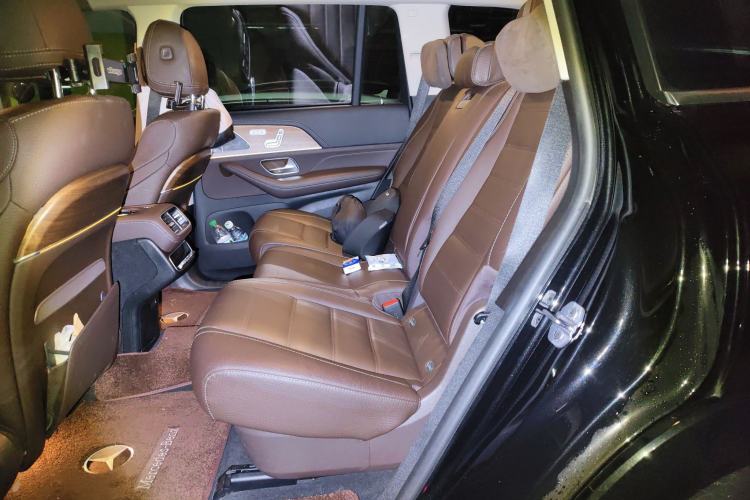 Used Mercedes-Benz GLS 2023 GLS 450 4MATIC Luxury Model Left Rear Seat