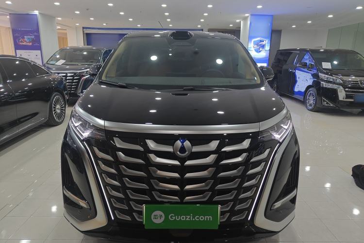 Used Denza D9 2025 DM-i Intelligent Drive 1020 Four-Wheel Drive Prestige Model
