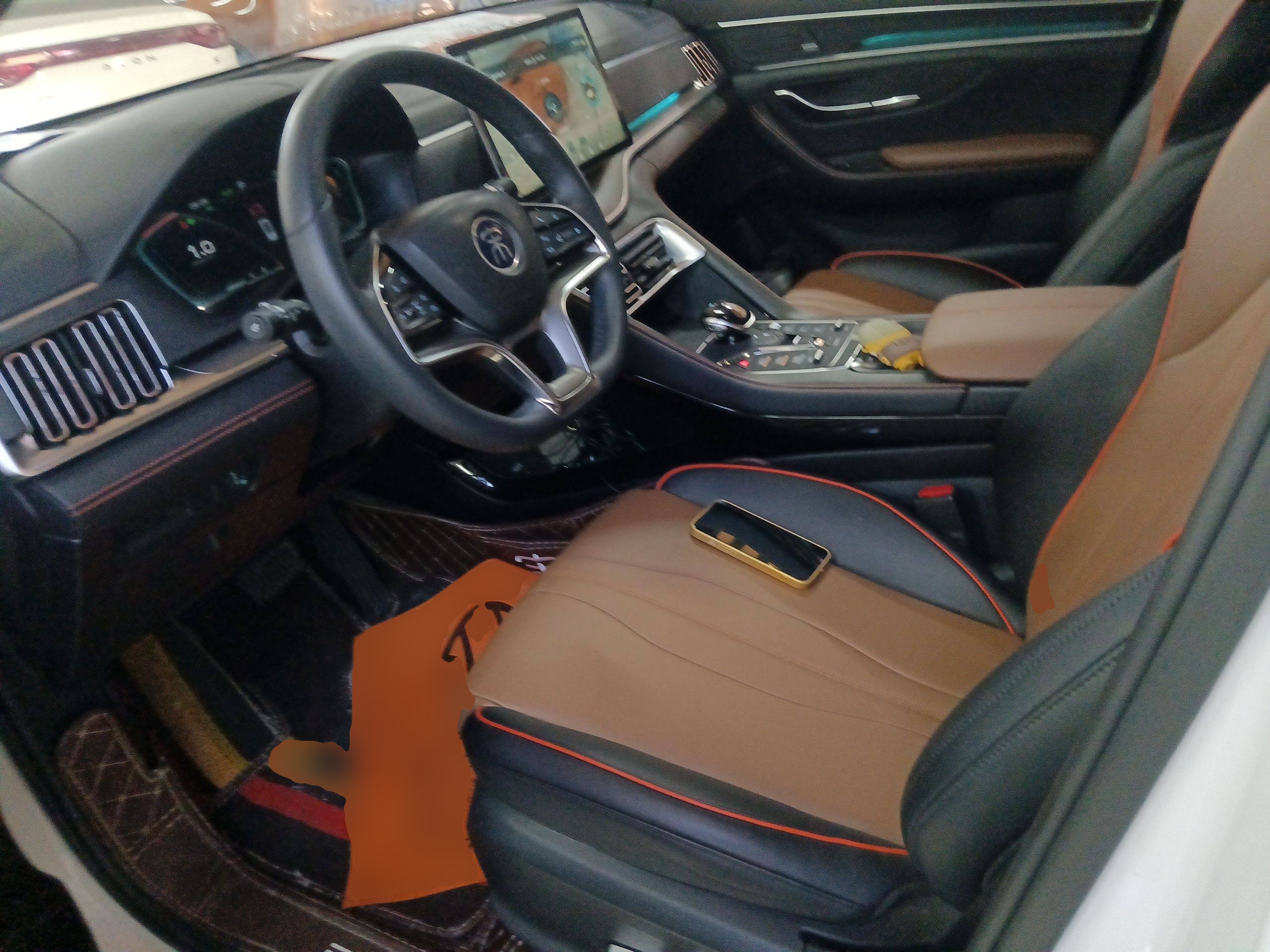 المقاعد الأمامية داخل السيارة