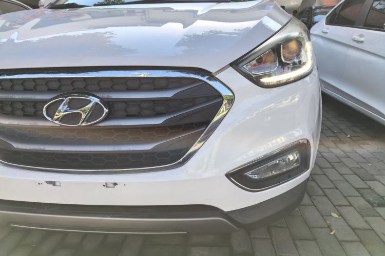 Used Hyundai ix35 2015 2.0L Automatic 2WD Smart Type China IV