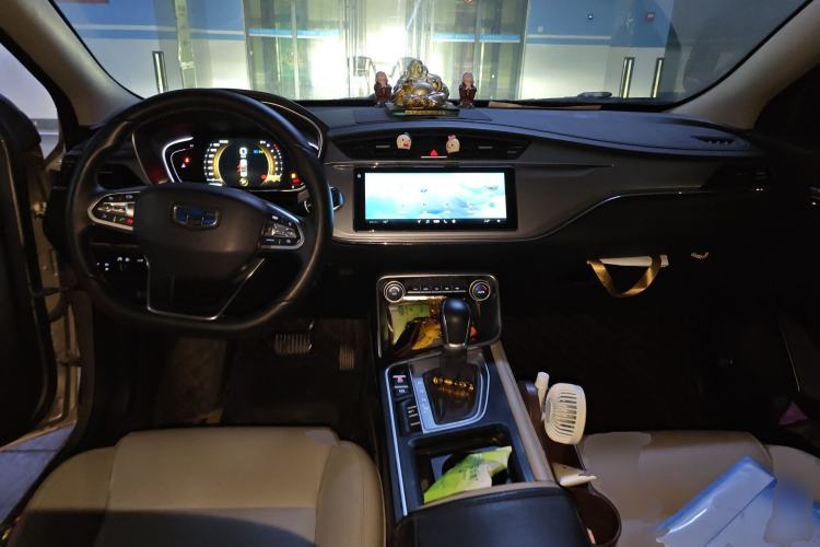 Used Geely Auto Binray 2018 14T CVT Binyi Edition Center Console