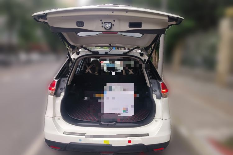 Used Nissan X-Trail 2016 2.5L CVT Sport Edition 4WD Trunk