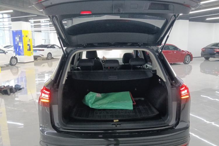 Used Volkswagen Tayron 2020 330TSI Two-Wheel Drive Luxury Smart Connectivity Version