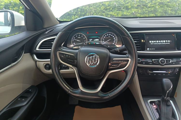 Used Buick GT 2019 15T Dual-Clutch Connected Elite Model China VI Steering Wheel