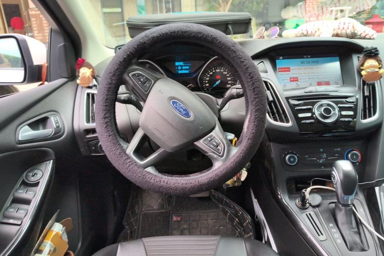 Used Ford Focus 2018 Hatchback Classic 1.6L Automatic Trendy SmartDrive Edition