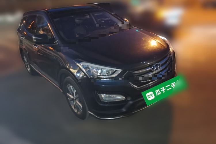 Used Hyundai Santa Fe Classic 2013 Facelift 3.0L 4x4 Comfort Edition Euro IV Front Right 45 Deg