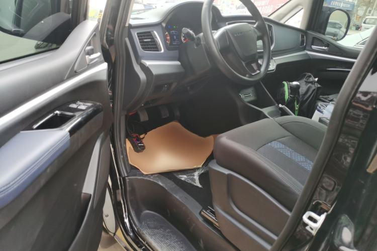 Used FORTHING Lingzhi 2023 M5L 1.6L Comfort Edition 7-Seater