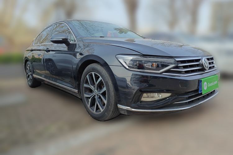 Used Volkswagen Magotan 2019 280TSI DSG Leading Model China VI Standard Front Right 45 Deg