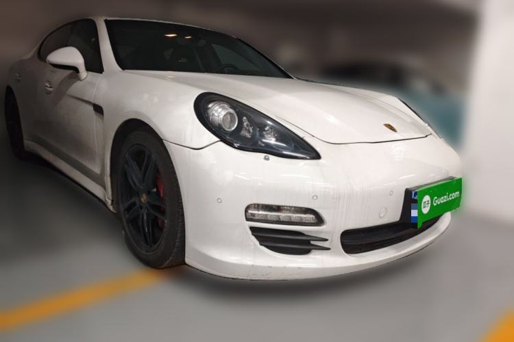 Used Porsche Panamera 2010 Panamera 3.6L Front Right 45 Deg