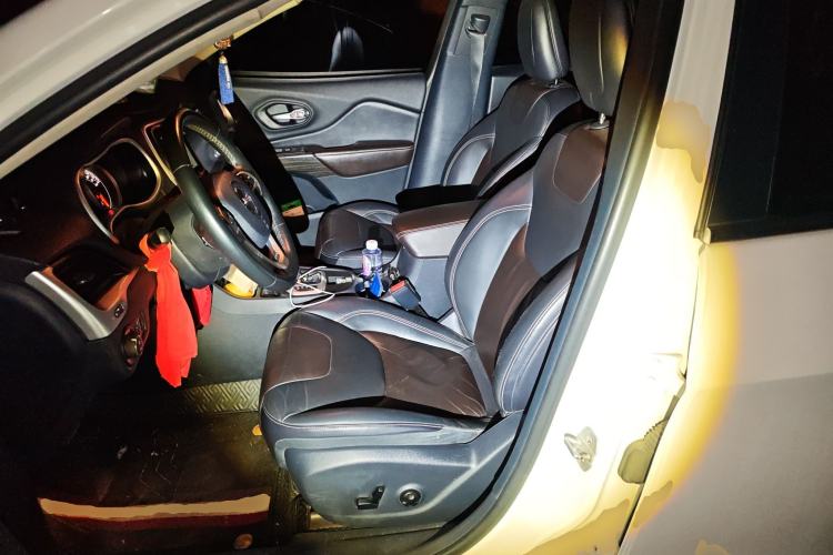 Used Jeep Cherokee 2016 2.4L Leading Edition