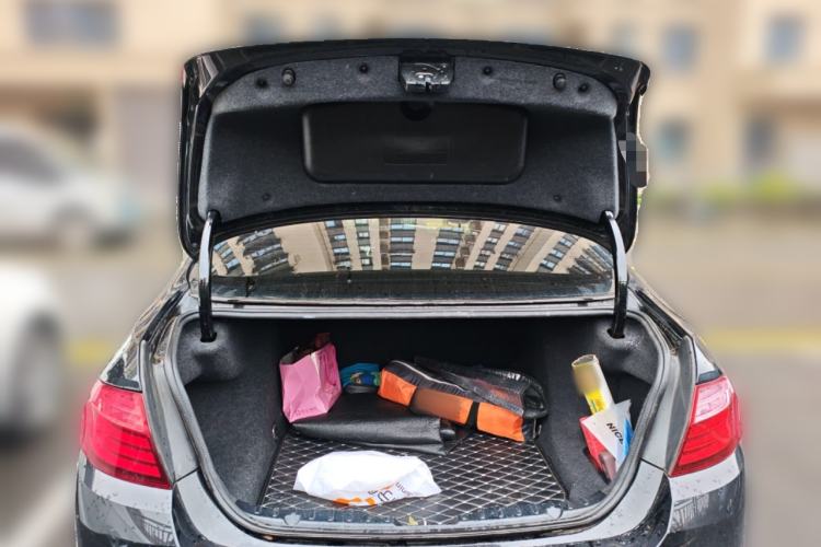 Used BMW 5 Series 2014 520i Elegant Edition Trunk