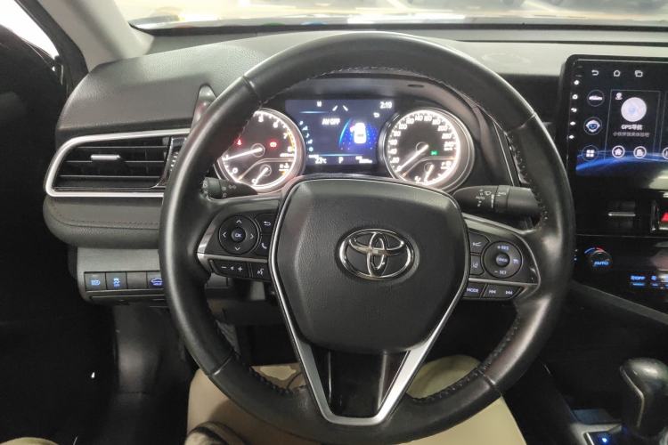 Used Toyota Camry 2021 2.0G Luxury Edition
