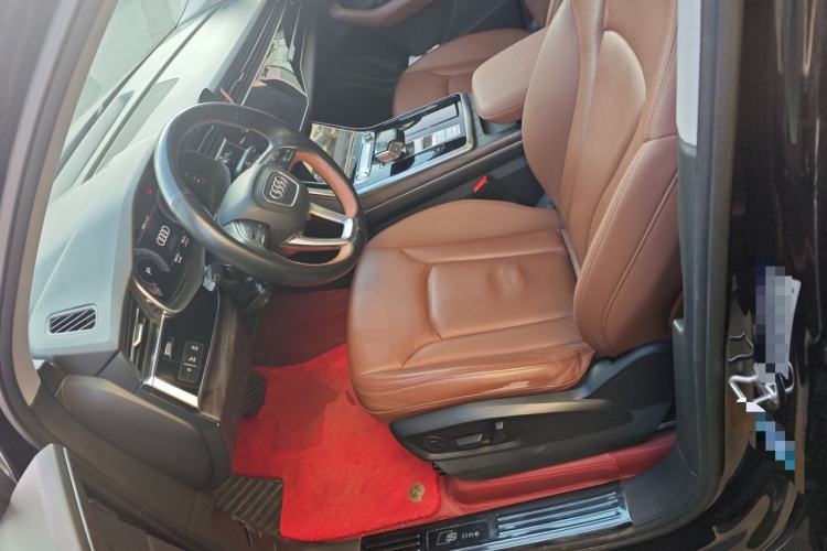 Used Audi Q7 2020 55 TFSI quattro Black Warrior Exclusive Edition Left Front Seat