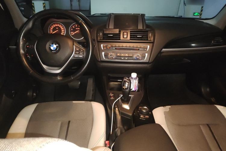 Used BMW 1 Series 2012 116i Urban Edition Center Console