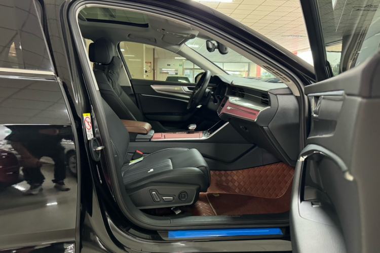 Used Audi A6L 2024 40 TFSI Luxury Prestige Edition Interior 10