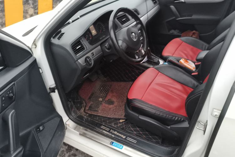 Used Volkswagen Lavida 2013 Revised Classic 1.6L Automatic Fashion Edition Driver Seat