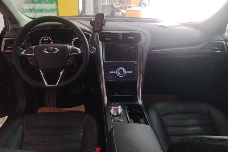 Used Ford Mondeo 2018 EcoBoost 200 Smart Control Fashion Model China VI Standard