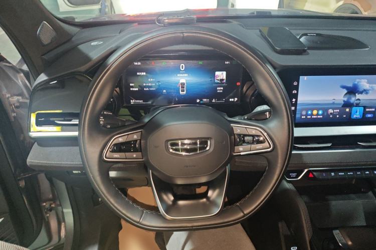 Used Geely Auto Monjaro L 2024 2.0TD High-Power Automatic Two-Wheel Drive Skyline Edition