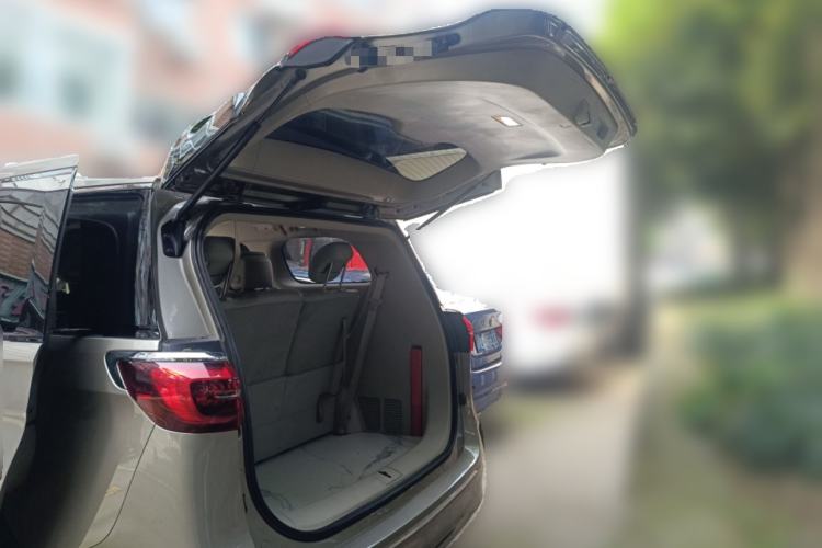 Used Buick GL8 2023 ES Lu Zun Comfort Model
