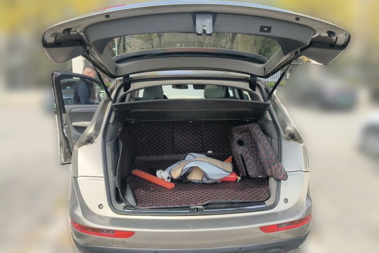 Used Audi Q5 2012 2.0TFSI Trendy Edition Trunk