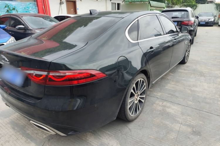 Used Jaguar XFL 2024 2.0T P250 Two-Wheel Drive Prestige Luxury Edition Rear Right 45 Deg