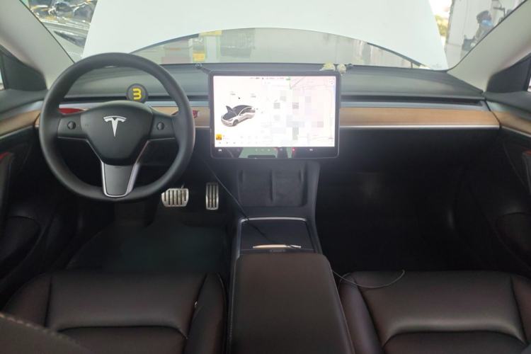 Used Tesla Model 3 2021 Revised Performance Version with All-Wheel Drive 3D1 Center Console