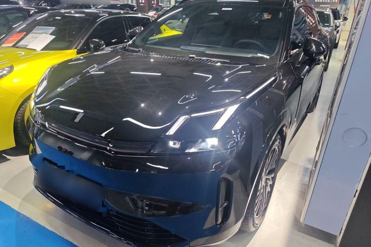 Used Lynk & Co 08 EM-P 2025 120km Long-Range Pro