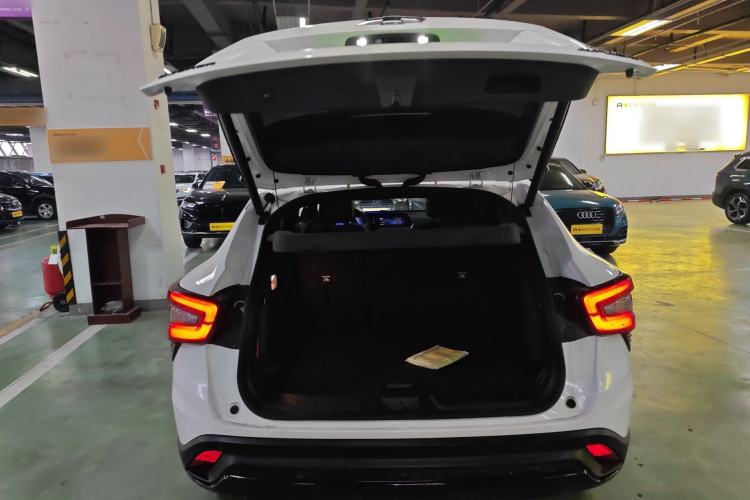 Used Chevrolet Seeker 2022 1.5T CVT RS Bee Wave Edition Trunk