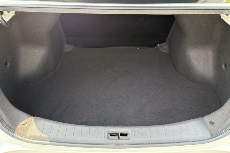 Used Venucia D60 2019 1.6L XL CVT Smart Connect Elite Edition