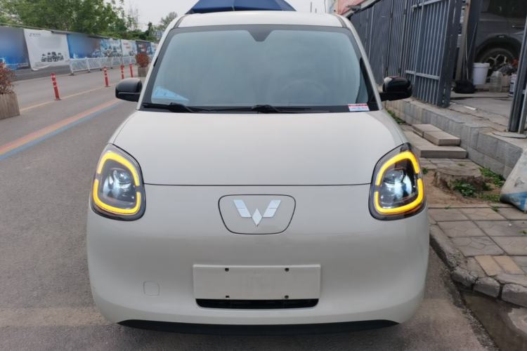 Used Wuling Hongguang MINIEV 2025 Four-Door Version Advanced Edition Front