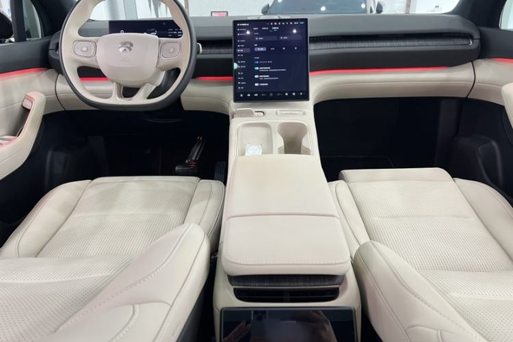 Used Nio ES6 2023 75 kWh
