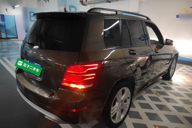 Used Mercedes-Benz GLK-Class 2014 GLK 260 4MATIC Dynamic Model Rear Right 45 Deg