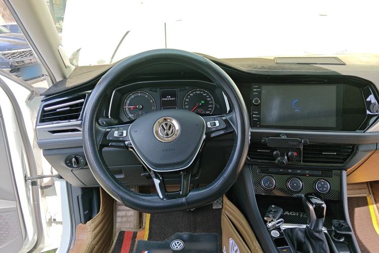 Used Volkswagen Sagitar 2019 200TSI DSG Comfort Version China VI Standard Steering Wheel