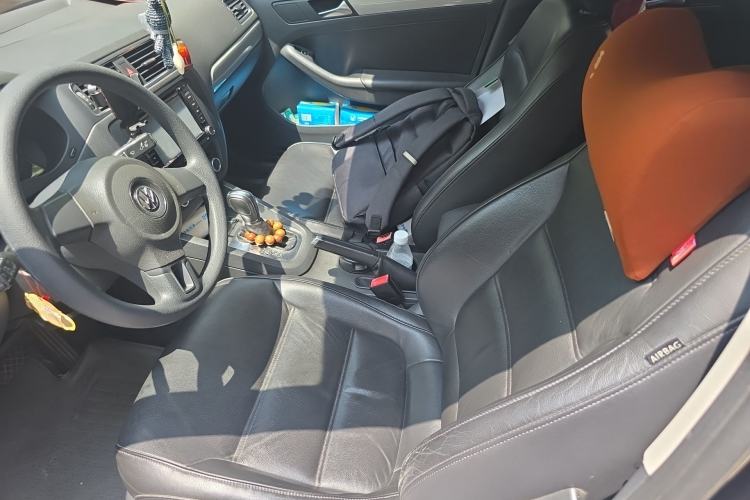 Used Volkswagen Sagitar 2012 1.6L Automatic Comfort Edition
