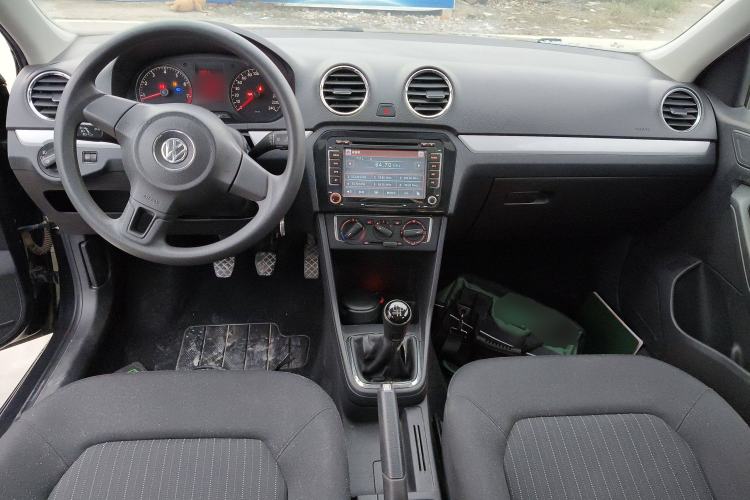 Used Volkswagen Jetta 2015 1.6L Manual Comfort Model