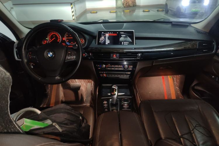 Used BMW X5 2015 xDrive28i Center Console