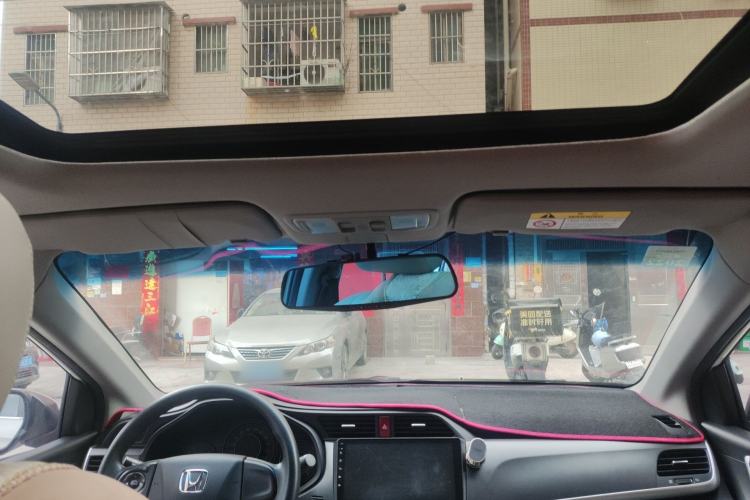 Used Honda Crider 2016 1.8L CVT Luxury Edition Headliner