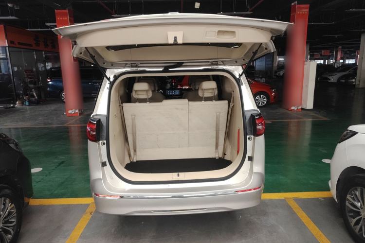 Used Buick GL8 2023 ES Lu Zun Deluxe Model
