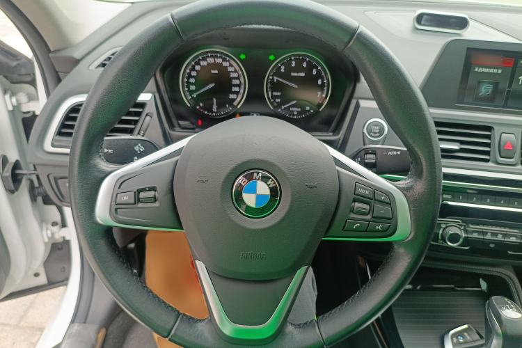 Used BMW 1 Series 2018 118i Sport Edition Steering Wheel