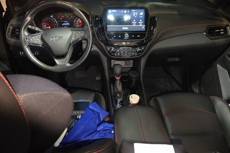 Used Chevrolet Equinox 2022 Mild Hybrid 550T RS Four-Wheel Drive Intelligent Guardian Edition Center Console