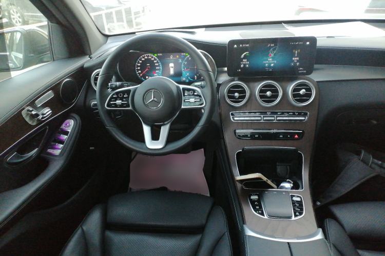 Used Mercedes-Benz GLC 2020 Facelift GLC 300 L 4MATIC Dynamic Edition