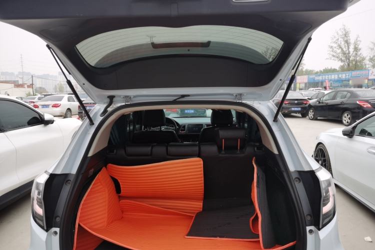 Used Everus VE-1 2022 TA Leading Edition
